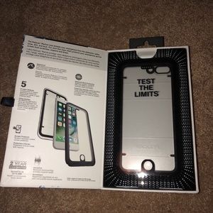 iPhone 7 Plus pelican waterproof case